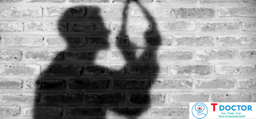 Theo thống kê từ Tổ chức Y tế Thế giới (WHO), mỗi năm có đến 800.000 vụ tự tử, đa số xuất hiện ở các nước đang phát triển. Vì vậy, việc an ủi một người từng cố ý định tự tử là rất cần thiết ngay lúc này, hãy nhẹ nhàng vỗ về họ bằng những từ ngữ thể hiện sự quan tâm của bạn với người đó.
